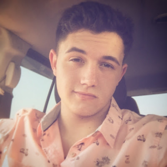 Meet your Posher, Geoffrey - Picture 1 of 1